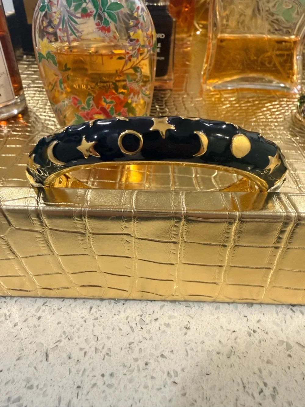 Vintage Kenneth Jay Layne (KJL) Night Sky Bangle in Black and Gold - Picture 8 of 8
